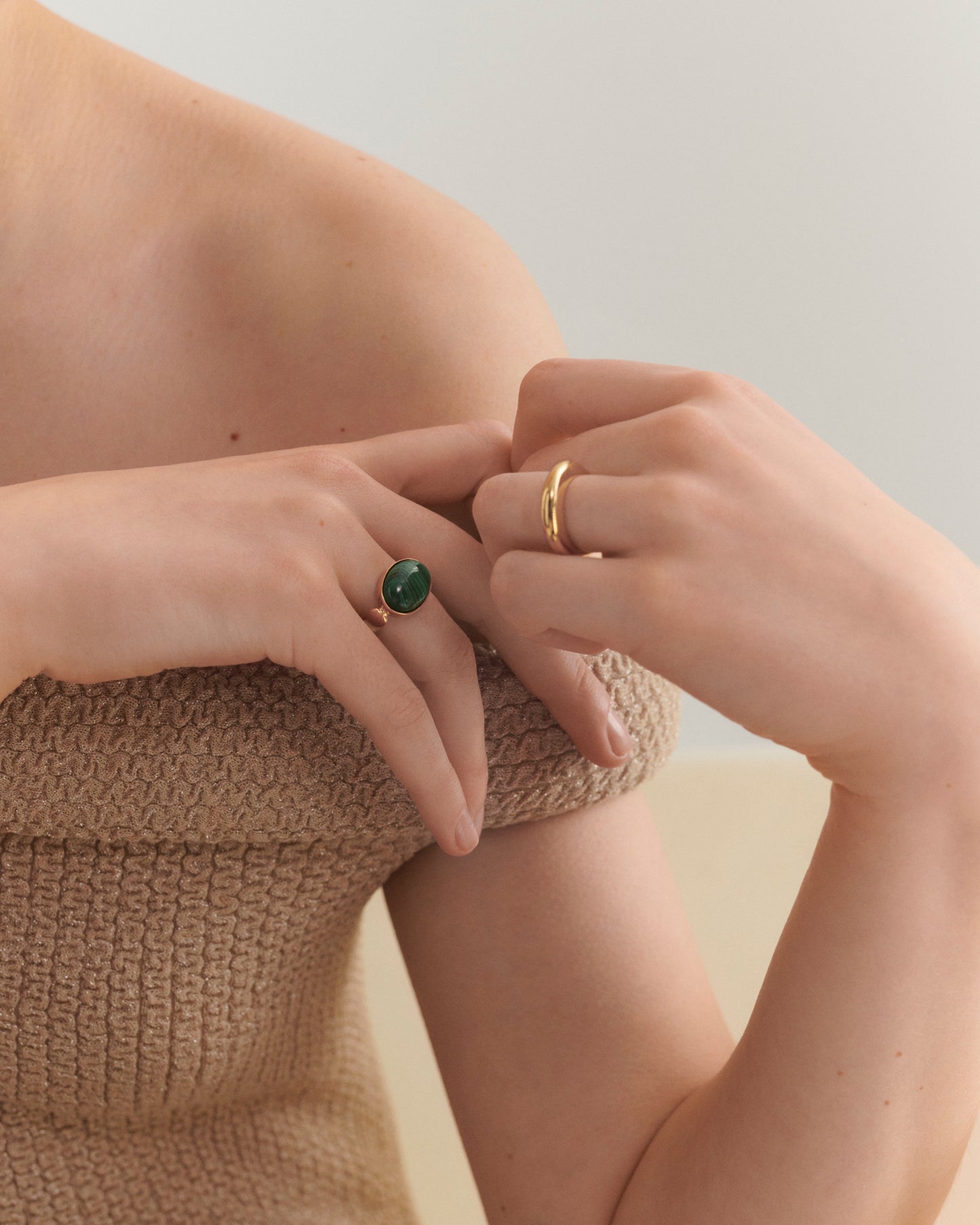 RAYA OVAL RING