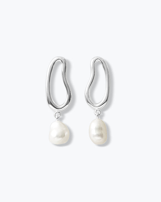 MILA EARRINGS - PEARLS