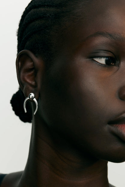 ARC STUD EARRINGS - SILVER